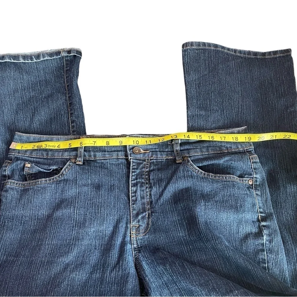 Bandolino blu Arianna boot cut jeans Sz 16 women 78%Cotton - Picture 10 of 15